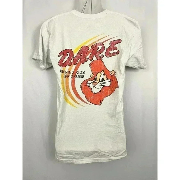DARE Keeping Kids Off Drugs White T-Shirt MEDIUM Retro Lion Short Sleeve FLAWS